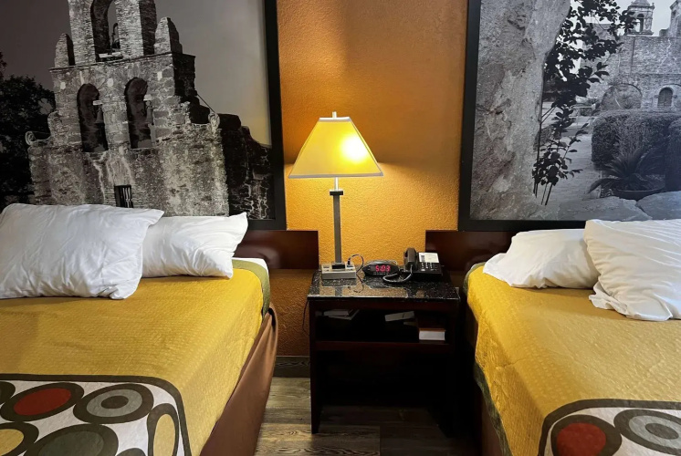 Express Inn & Suites Houston Katy