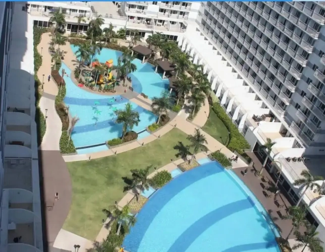 1 Bedroom Apartment with city view