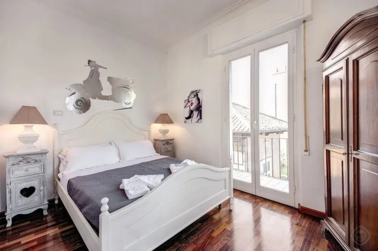 HI River View apartment