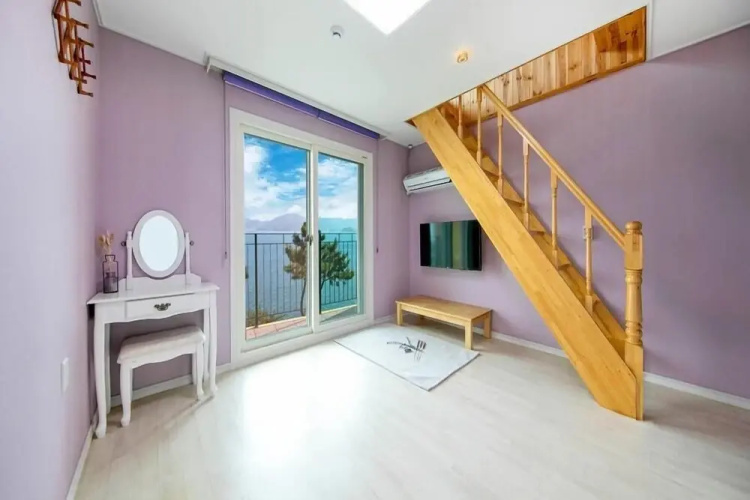 Sea And Lighthouse Pension