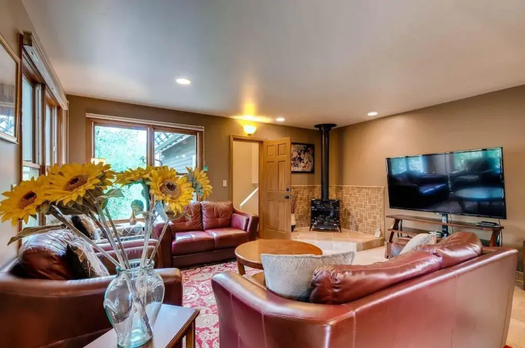 Great Raven Chalet