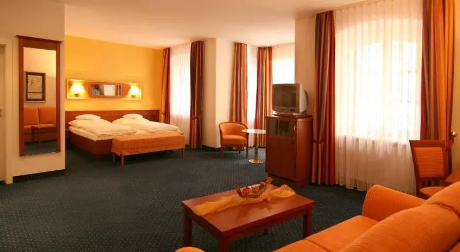 Altstadthotel Am PachOver view