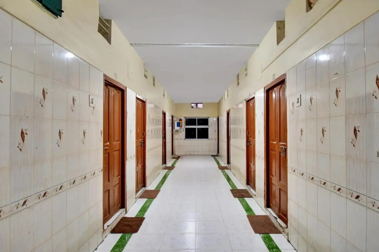 SPOT ON 80574 Vikram Lodge