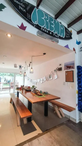 Roots Backpackers