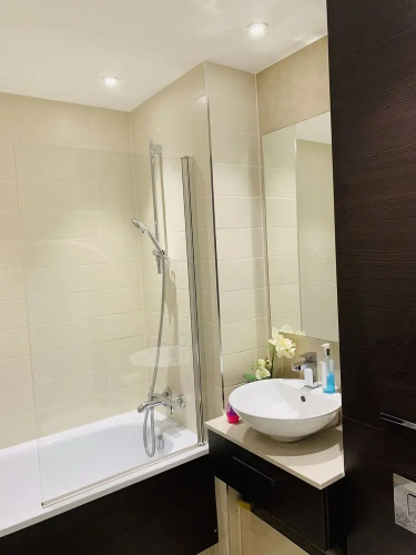 Charming 3-bed Apartment in London