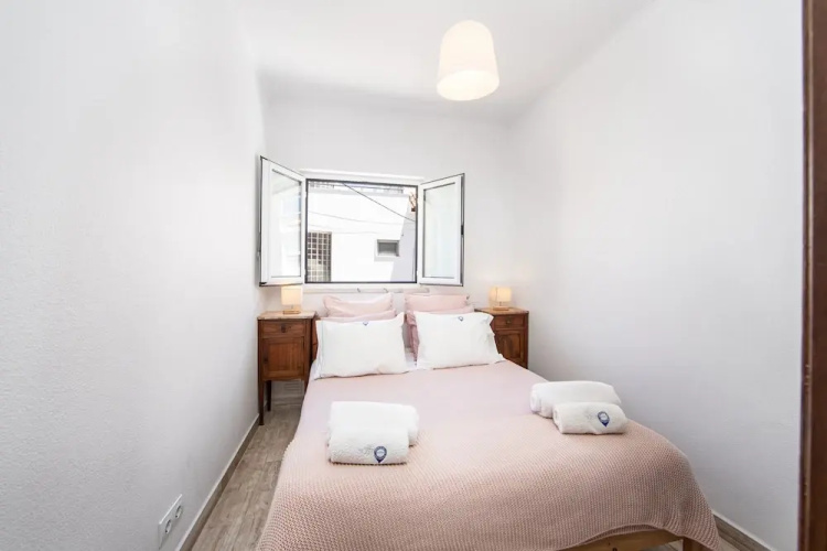 Caparica Surf Apartment by Host-Point
