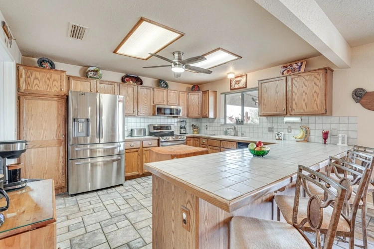 3 Bedrooms Cottage