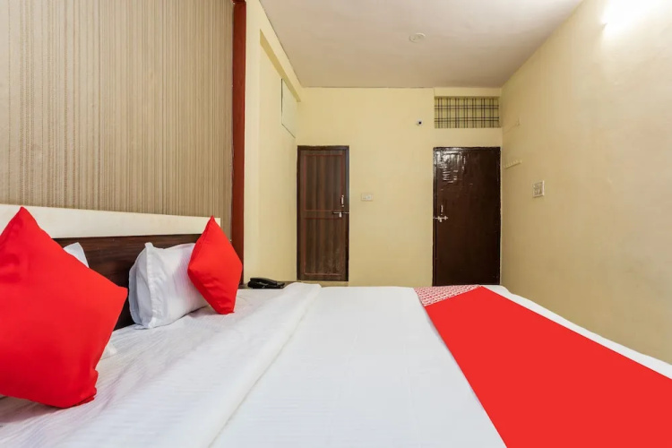 Oyo 29919 Hotel Darshan Shree