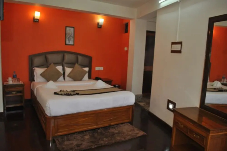 Goroomgo Kasturi Palace Darjeeling