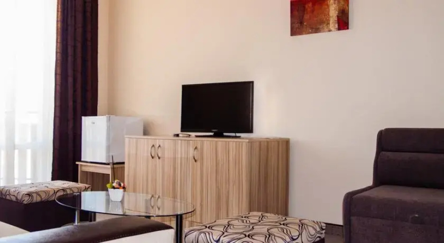 Ivian Family Hotel