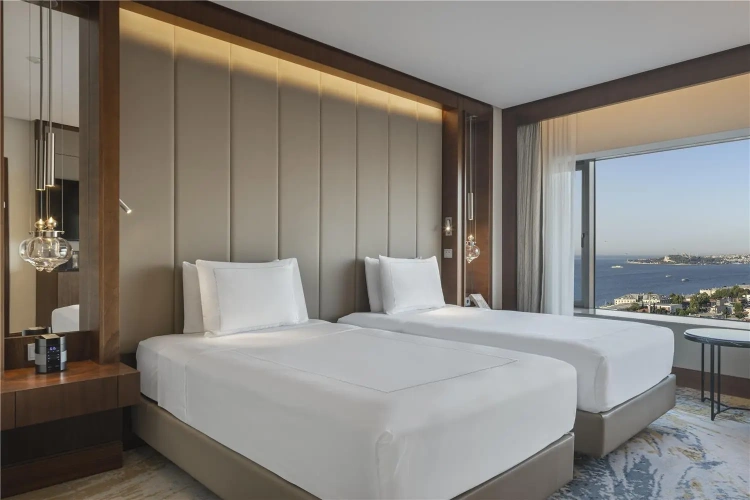 Executive Twin room with Bosphorus view