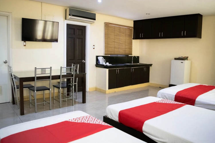 153 Executive Suites