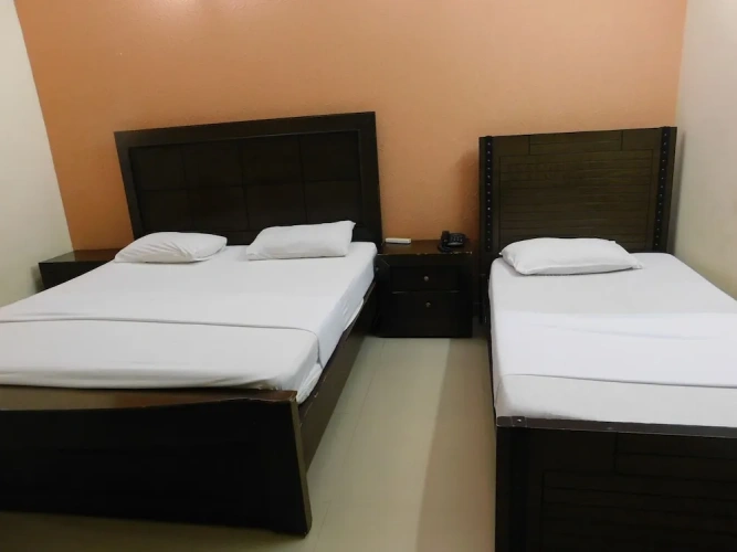 Standard Triple room