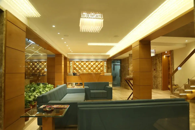 Hotel Surya