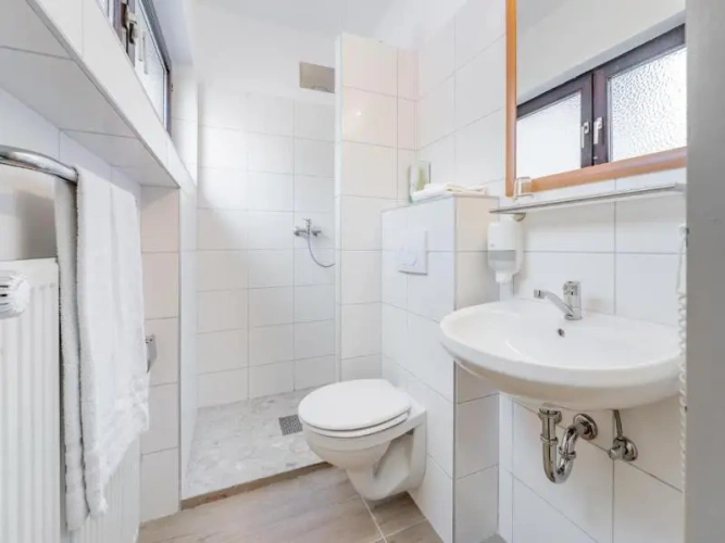 1 Bedroom Standard Quadruple Family room with balcony