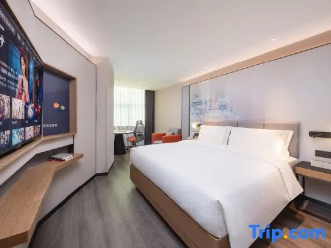 Standard Double room with city view