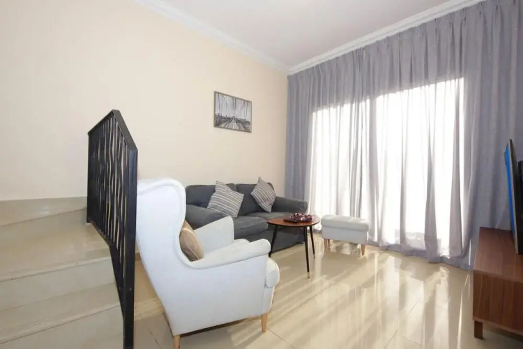 Villa Al-Hamra