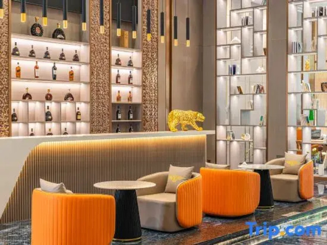 Poltton Century Hotel（Yangjiang  Jinshan Road ）