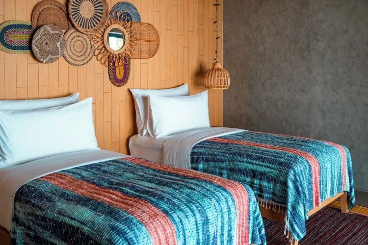 Standard Twin room with balcony
