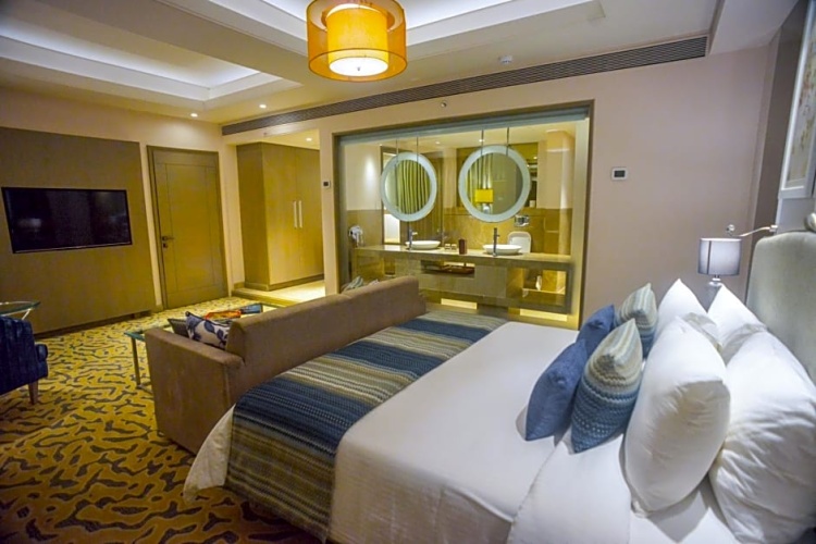 Double Suite