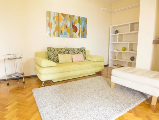 4 Bedrooms Apartment with balcony