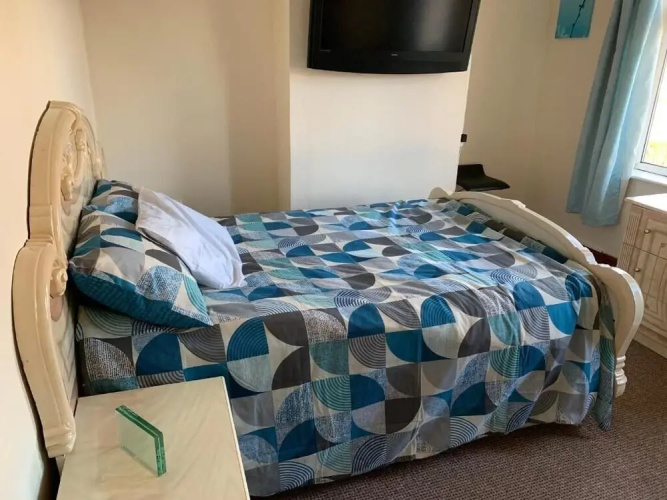 Busy Bee Guest House