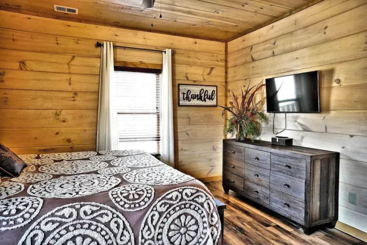Sasquatch Inn