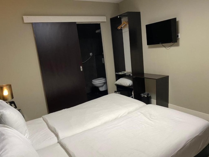 Economy Twin room