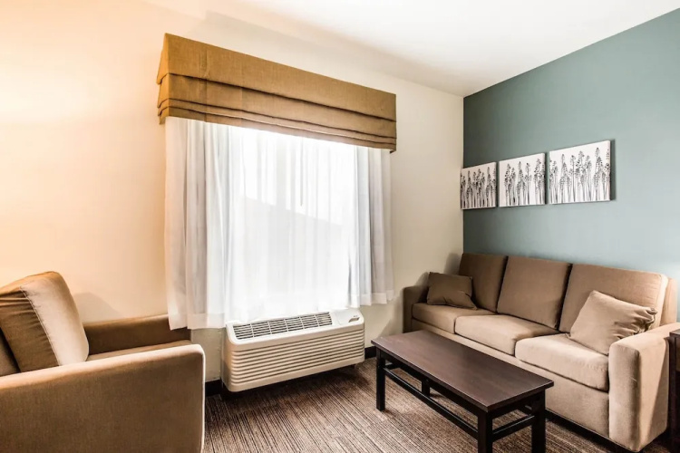 Sleep Inn & Suites