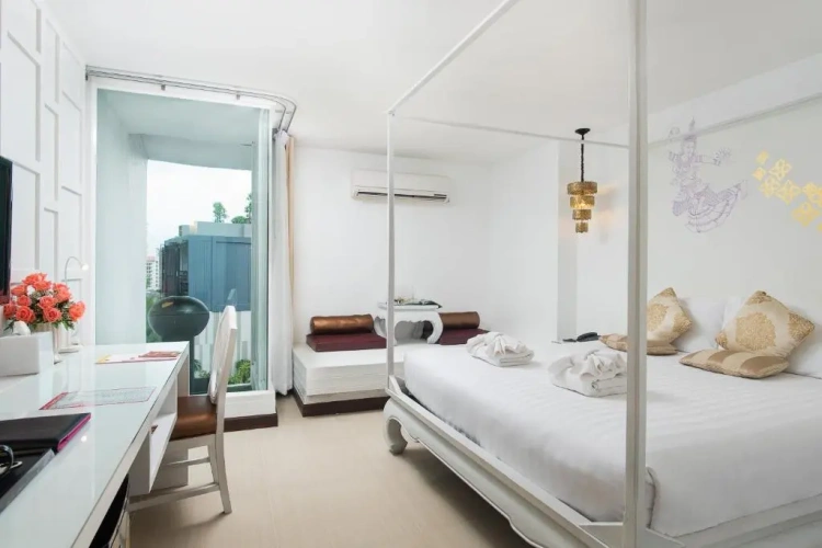 Superior Triple room