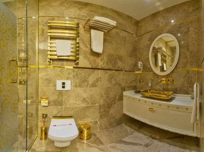 Standard Twin Basement room
