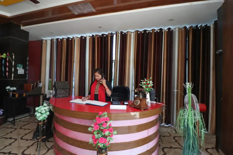 Ugte Hotel & Restaurant
