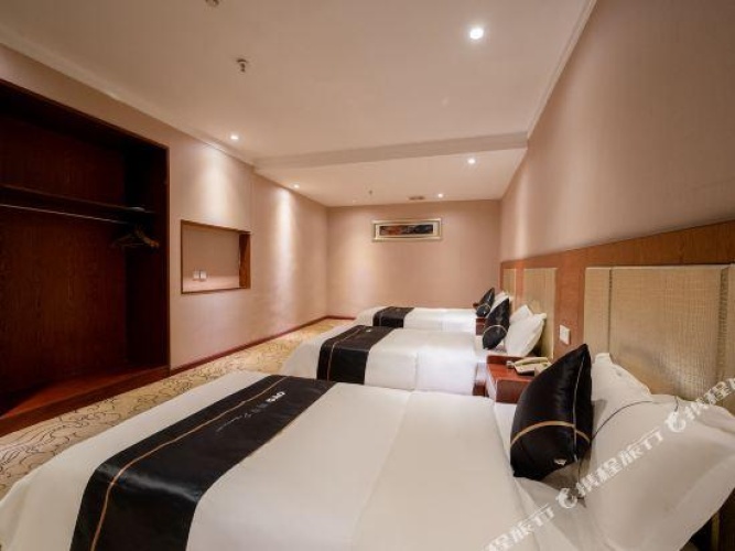 Triple Suite