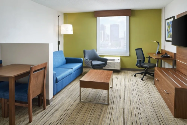 Quadruple Suite
