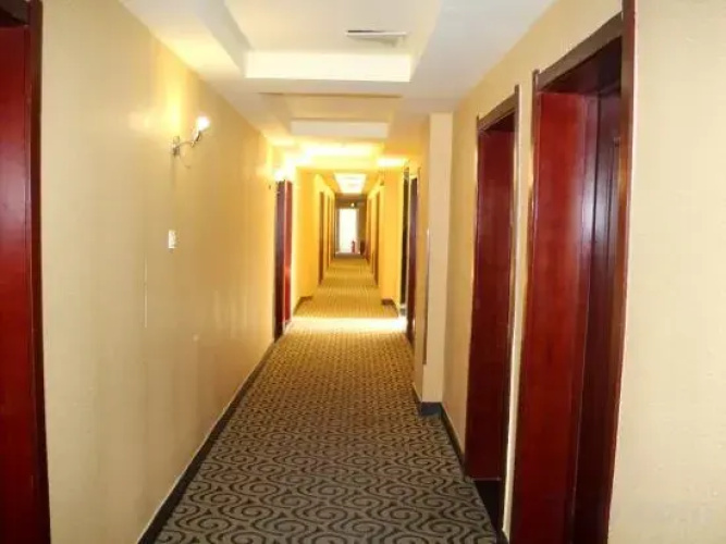 9 Days Business Hotel