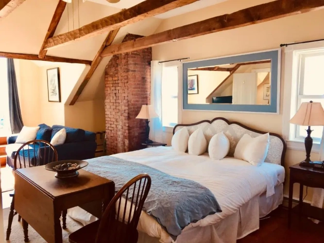 Deluxe Double Suite