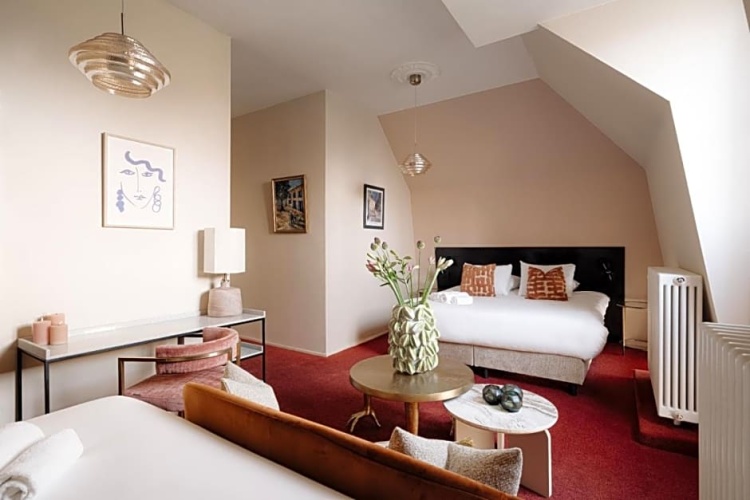 Quadruple Suite