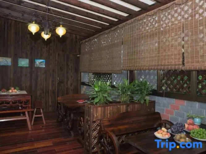 Xinxi Hostel