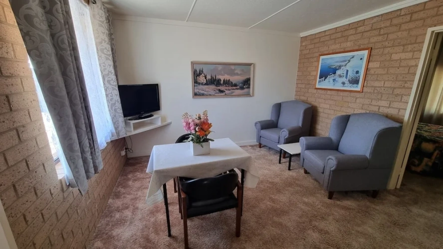 1 Bedroom Deluxe Suite