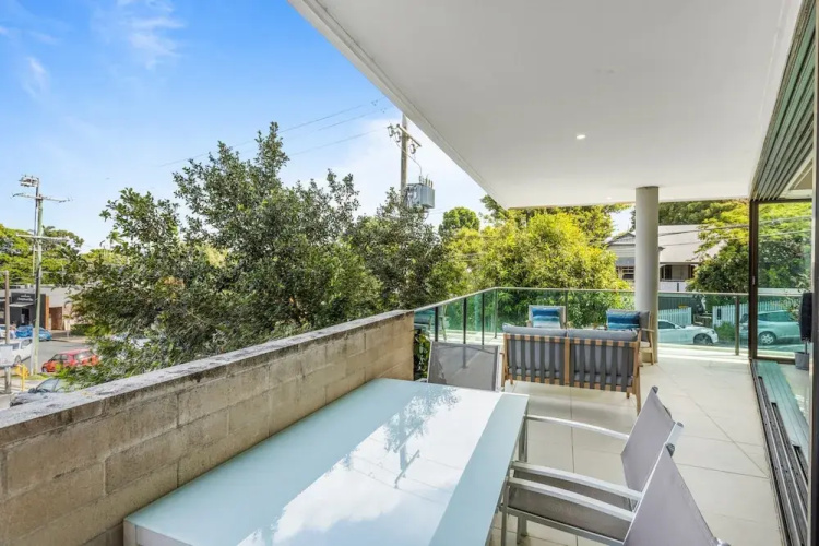 Spacious and Superb 3-bed Apartment