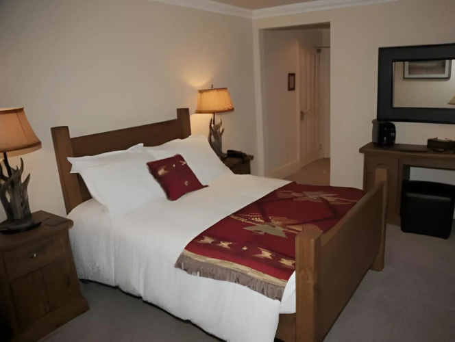 Smith & Western Tunbridge Wells
