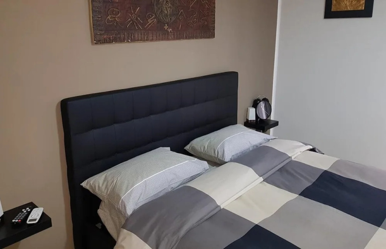 Incentro 33 Home