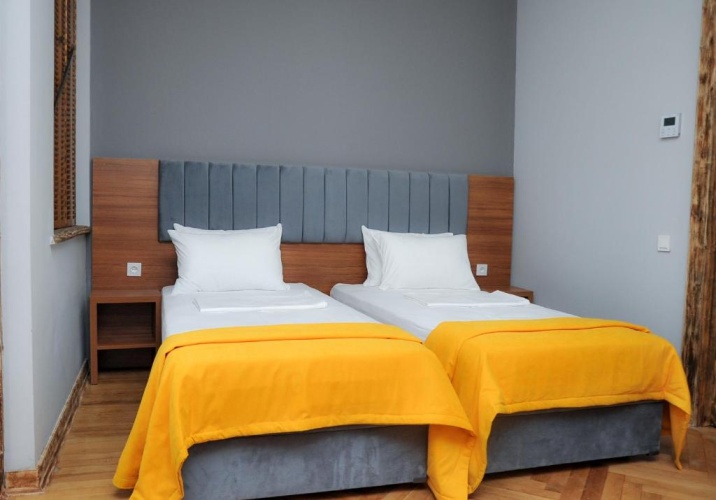 Deluxe Triple room