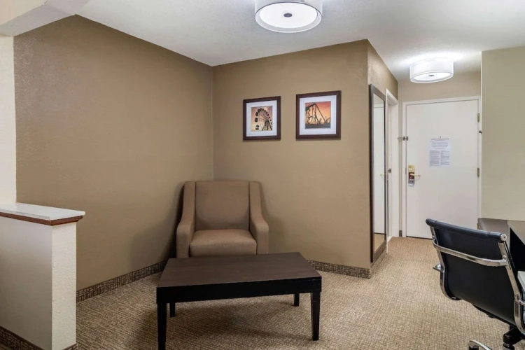 1 Bedroom Quadruple Suite