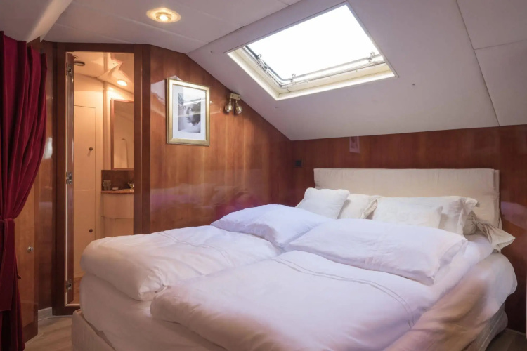 Christina Onassis Yachthotel