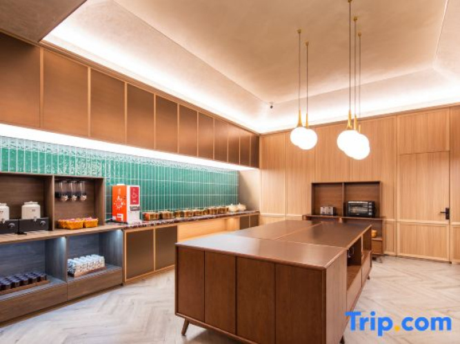 Orange Hotel (Xinyang Gushi Branch)
