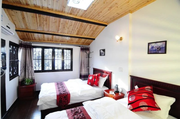 Xitang Wolongju Inn