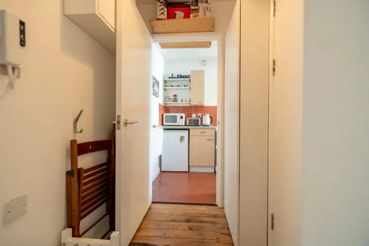 Plush Studio Flat in White City