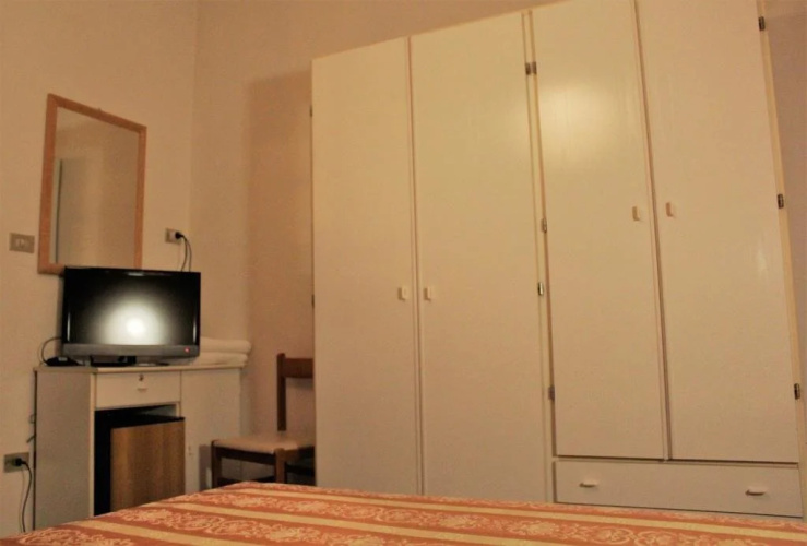 Hotel Midi