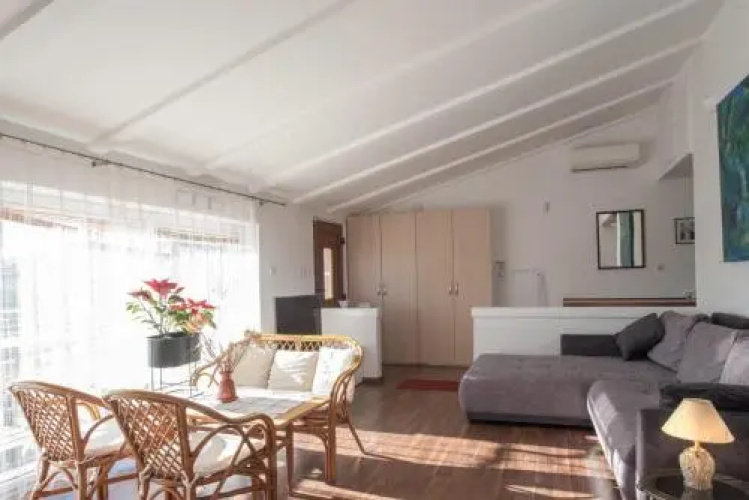 Haus Mirela